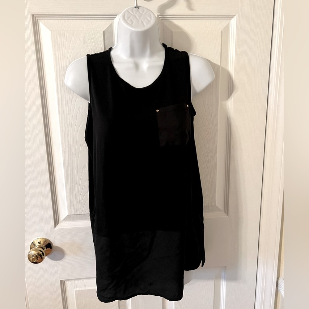 Black no sleeve blouse with front pocket - gold accent